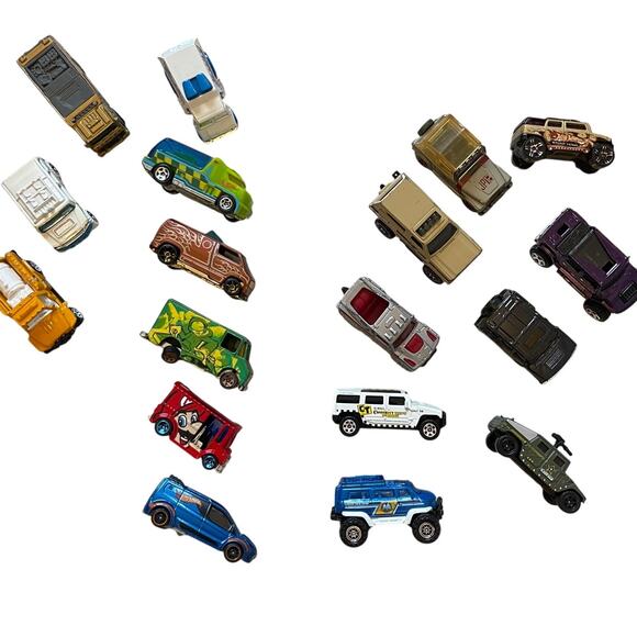 Matchbox & Hot Wheels Diecast Trucks Kombi Hummer Lot of 18 Vehicles - Picture 1 of 6